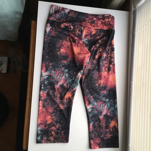 Galaxy Stars Yoga Capri 3/4 Running Leggings L - Picture 6 of 6